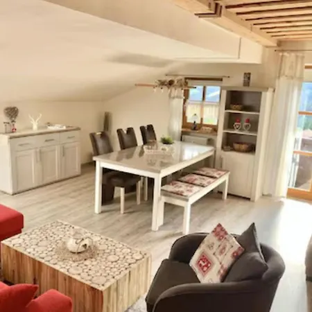 Apartment Blick