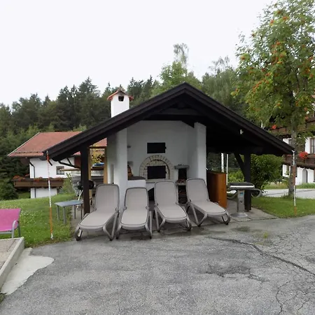 Apartment Blick